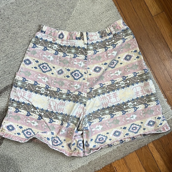 VINTAGE SOUTHWEST BARBIE DENIM SHORTS - Picture 4 of 4
